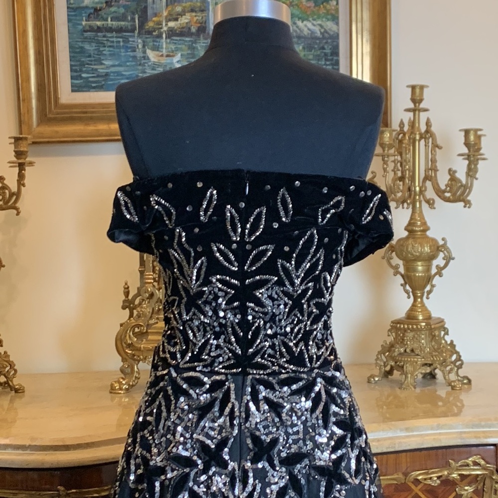 Velvet beaded bodice formal prom evening gown - Picture 5 of 6